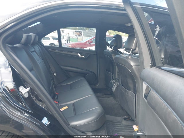 46273847 :رقم المزاد ، WDDGF4HB9ER306231 vin ، 2014 Mercedes-benz C 250 Sport مزاد بيع