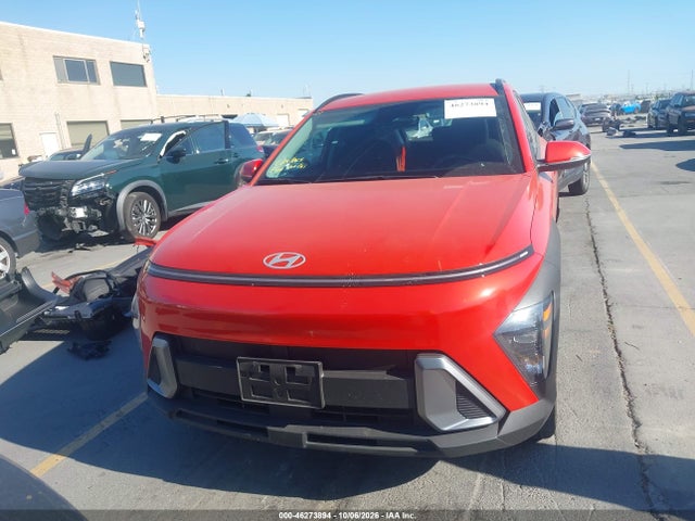 2025 Hyundai Kona Sel Convenience მანქანა იყიდება აუქციონზე, vin: KM8HCCAB4SU232488, აუქციონის ნომერი: 46273894