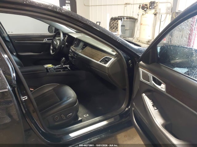 46273901 :رقم المزاد ، KMHGN4JE1FU017162 vin ، 2015 Hyundai Genesis 3.8 مزاد بيع