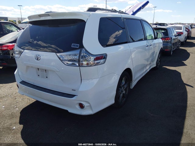 Toyota Sienna Se 8 Passenger 2017 5TDXZ3DC4HS789465 Image 4