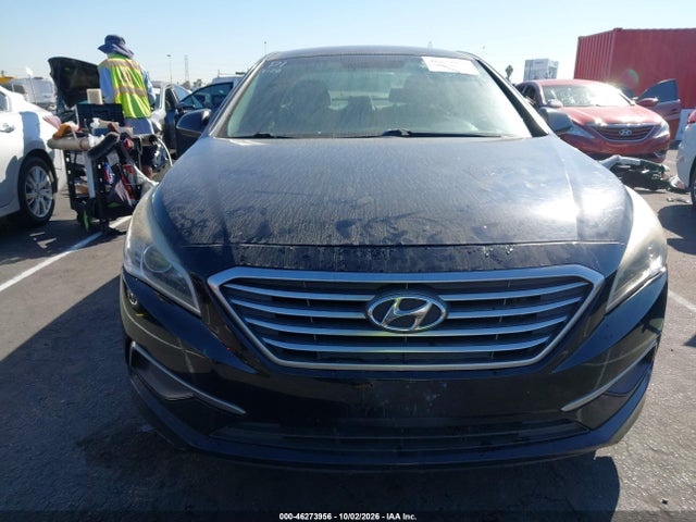 Hyundai Sonata 2016 5NPE24AF6GH392859 Image 11