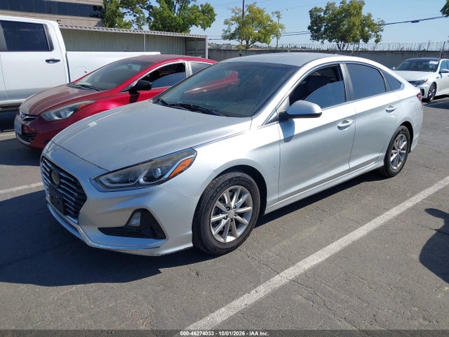 Hyundai SONATA SE 2018 5NPE24AF7JH701214 Image 2
