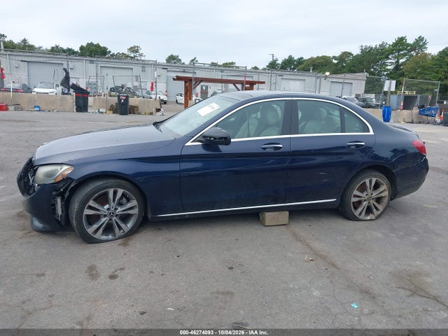 46274093 :رقم المزاد ، WDDWF4KB7JR422185 vin ، 2018 Mercedes-benz C 300 4matic مزاد بيع