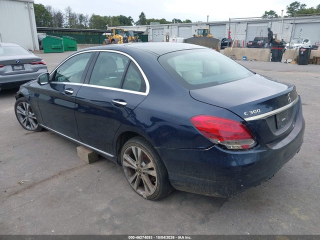 46274093 :رقم المزاد ، WDDWF4KB7JR422185 vin ، 2018 Mercedes-benz C 300 4matic مزاد بيع