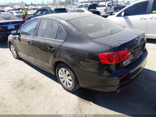 2011 Volkswagen Jetta 2.0l S მანქანა იყიდება აუქციონზე, vin: 3VW2K7AJ9BM042635, აუქციონის ნომერი: 46274213