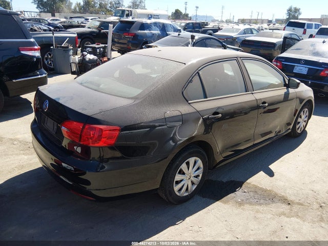 2011 Volkswagen Jetta 2.0l S მანქანა იყიდება აუქციონზე, vin: 3VW2K7AJ9BM042635, აუქციონის ნომერი: 46274213