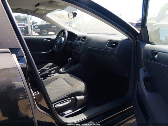 2011 Volkswagen Jetta 2.0l S მანქანა იყიდება აუქციონზე, vin: 3VW2K7AJ9BM042635, აუქციონის ნომერი: 46274213
