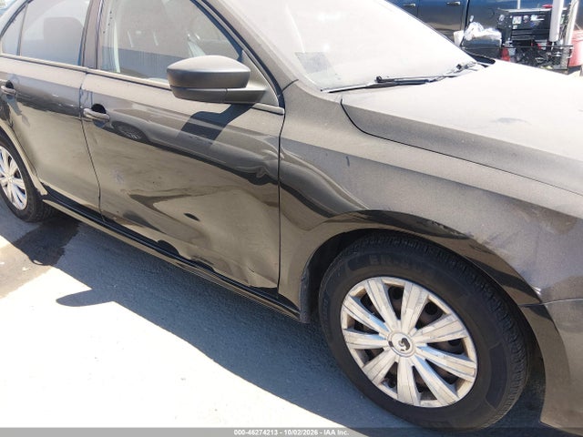 2011 Volkswagen Jetta 2.0l S მანქანა იყიდება აუქციონზე, vin: 3VW2K7AJ9BM042635, აუქციონის ნომერი: 46274213