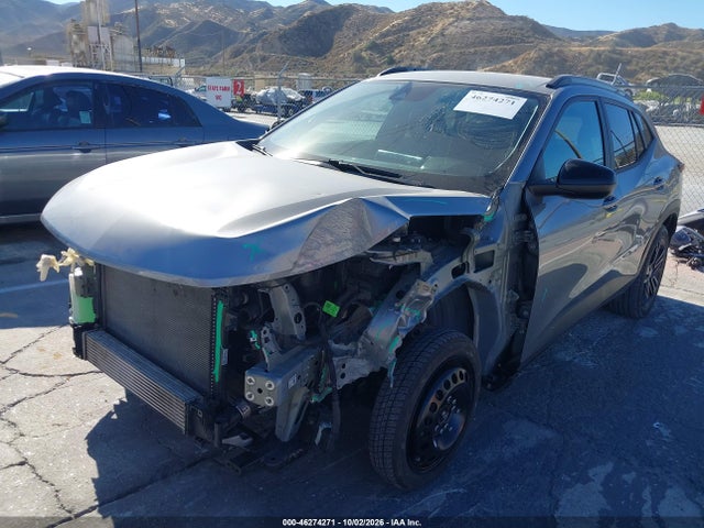 KL77LKE2XRC025332 Chevrolet Trax Fwd Activ