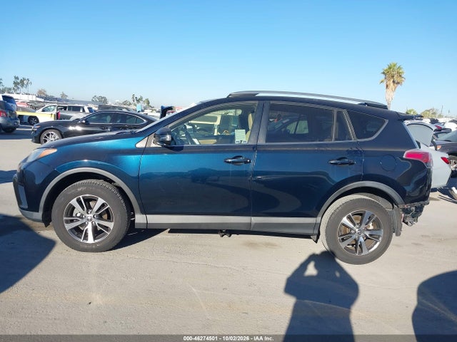 Toyota Rav4 Xle 2017 JTMWFREV6HJ136575 Image 15