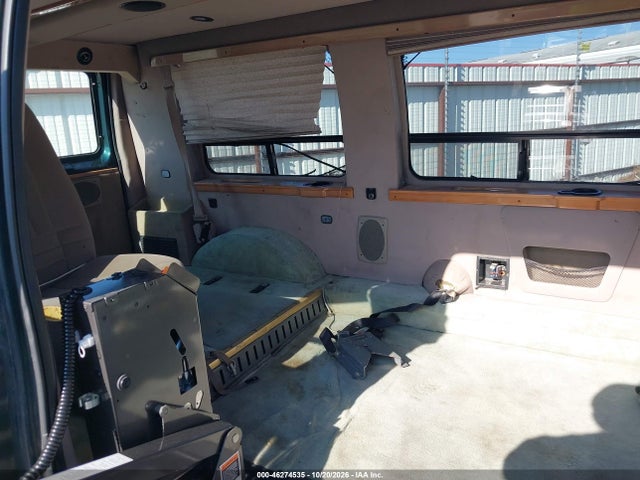 46274535 :رقم المزاد ، 1FDRE142XYHA07248 vin ، 2000 Ford E-150 Recreational مزاد بيع
