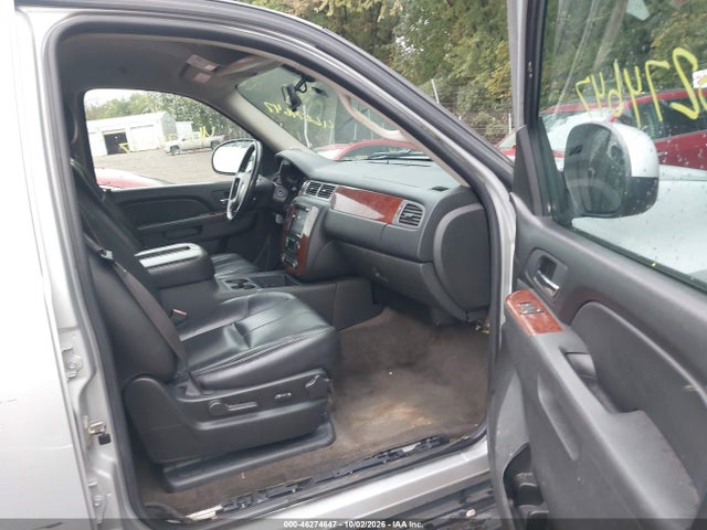 2011 Chevrolet Tahoe Lt მანქანა იყიდება აუქციონზე, vin: 1GNSKBE01BR150177, აუქციონის ნომერი: 46274647