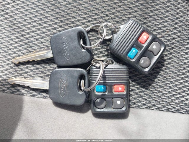 46274738 :رقم المزاد ، 1FAHP36333W237459 vin ، 2003 Ford Focus Se/ztw مزاد بيع