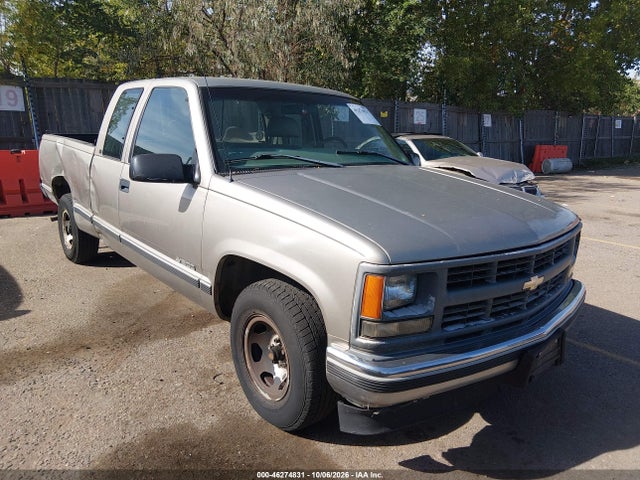 1998 Chevrolet C1500 Fleetside მანქანა იყიდება აუქციონზე, vin: 1GCEC19WXWE230067, აუქციონის ნომერი: 46274831