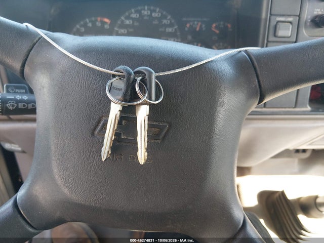 Продаж на аукціоні авто 1998 Chevrolet C1500 Fleetside, vin: 1GCEC19WXWE230067, номер лоту: 46274831