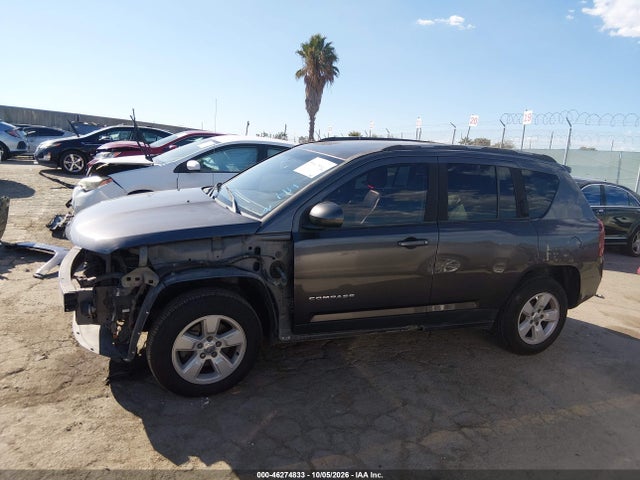 Jeep Compass Latitude 2016 1C4NJCEA6GD742332 Image 14