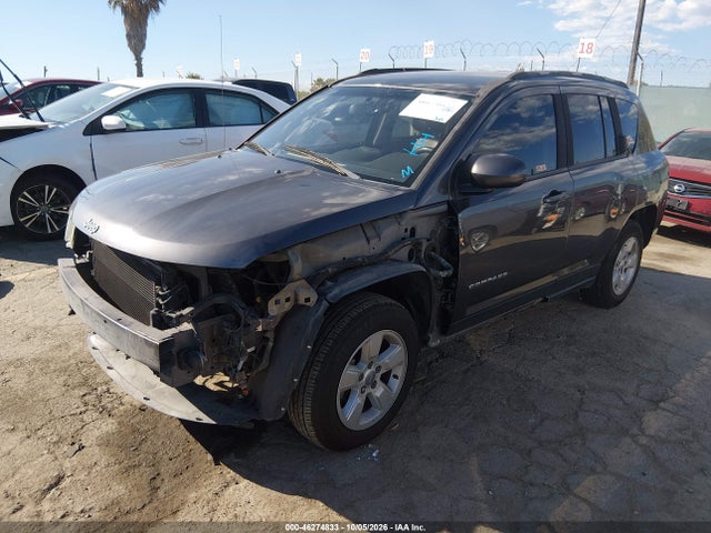 Jeep Compass Latitude 2016 1C4NJCEA6GD742332 Image 2