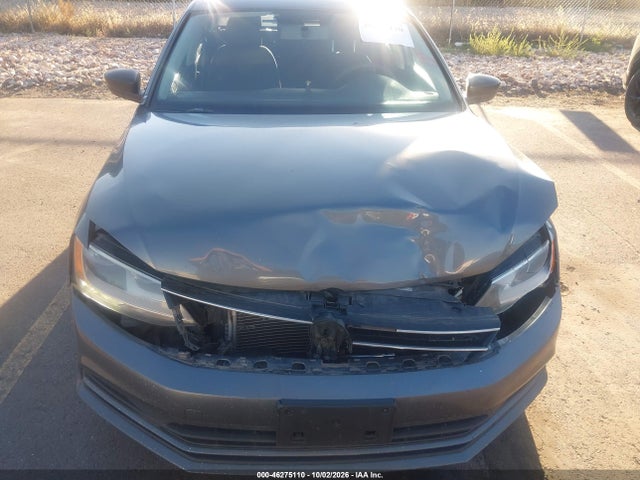46275110 :رقم المزاد ، 3VWD17AJ0FM208753 vin ، 2015 Volkswagen Jetta 1.8t Se مزاد بيع
