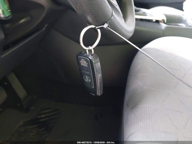 46275215 :رقم المزاد ، 2T3W1RFV4MC156172 vin ، 2021 Toyota Rav4 Xle مزاد بيع