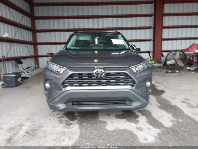 46275215 :رقم المزاد ، 2T3W1RFV4MC156172 vin ، 2021 Toyota Rav4 Xle مزاد بيع