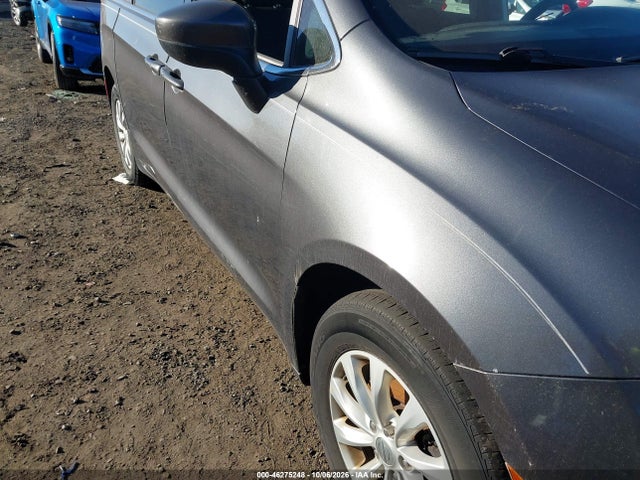 Продаж на аукціоні авто 2017 Chrysler Pacifica Touring, vin: 2C4RC1DG5HR578947, номер лоту: 46275248