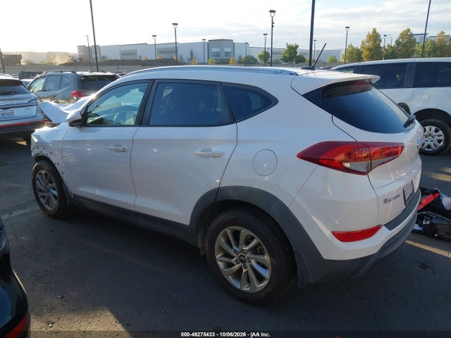 Hyundai TUCSON SE 2016 KM8J33A49GU180236 Image 3