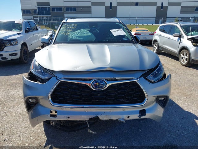 46275648 :رقم المزاد ، 5TDYARAH2NS511951 vin ، 2022 Toyota Highlander Hybrid Limited مزاد بيع