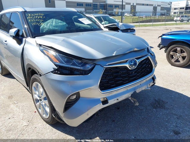 46275648 :رقم المزاد ، 5TDYARAH2NS511951 vin ، 2022 Toyota Highlander Hybrid Limited مزاد بيع