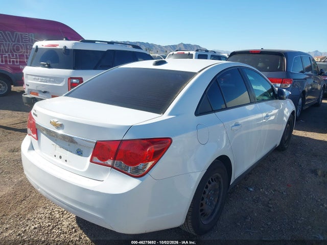 Chevrolet Cruze Ls Auto 2015 1G1PA5SG9F7278732 Image 4