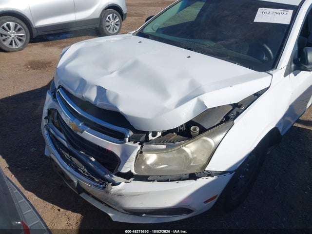 Chevrolet Cruze Ls Auto 2015 1G1PA5SG9F7278732 Image 6