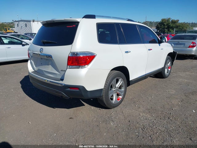 46275708 :رقم المزاد ، 5TDDK3EH8DS225815 vin ، 2013 Toyota Highlander Limited V6 مزاد بيع