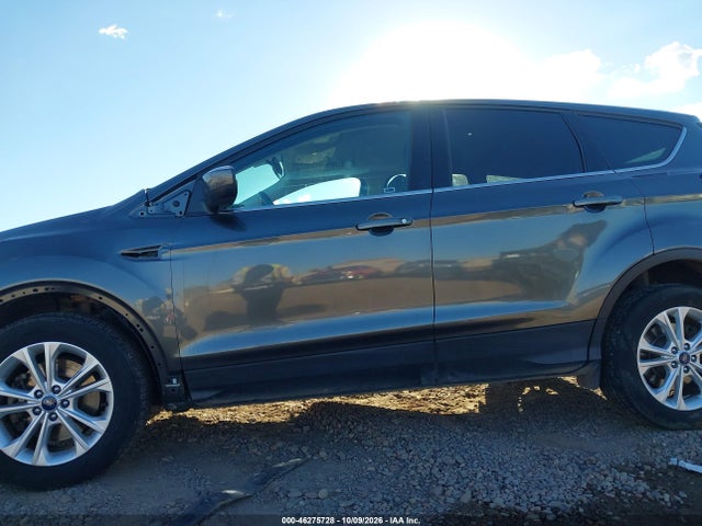 Ford ESCAPE SE 2017 1FMCU0G98HUC02087 Image 15