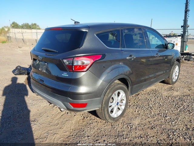 Ford ESCAPE SE 2017 1FMCU0G98HUC02087 Image 4