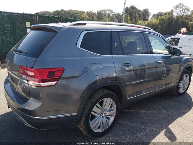 Продажа на аукционе авто 2018 Volkswagen Atlas 3.6l V6 Sel Premium, vin: 1V2NR2CA0JC579145, номер лота: 46275775