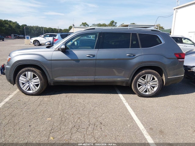 Продажа на аукционе авто 2018 Volkswagen Atlas 3.6l V6 Sel Premium, vin: 1V2NR2CA0JC579145, номер лота: 46275775