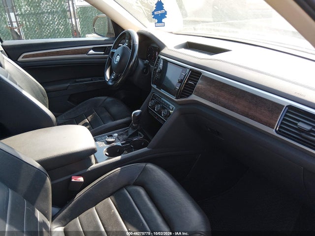 Продажа на аукционе авто 2018 Volkswagen Atlas 3.6l V6 Sel Premium, vin: 1V2NR2CA0JC579145, номер лота: 46275775