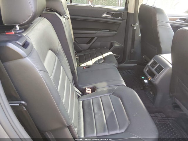 Продажа на аукционе авто 2018 Volkswagen Atlas 3.6l V6 Sel Premium, vin: 1V2NR2CA0JC579145, номер лота: 46275775
