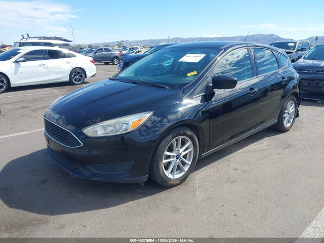 Ford FOCUS SE 2018 1FADP3K29JL237301 Image 2