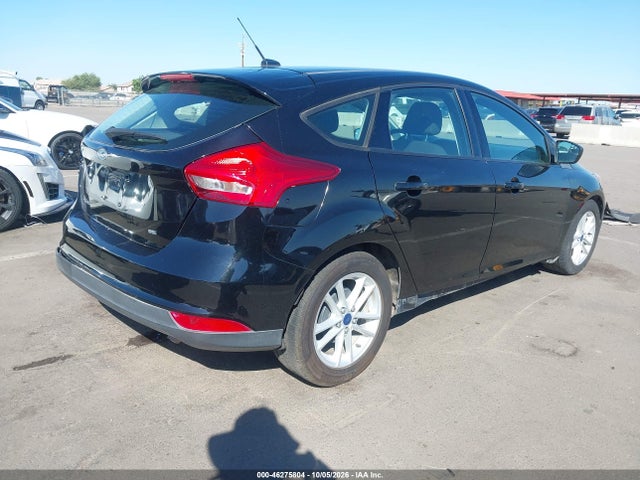 Ford FOCUS SE 2018 1FADP3K29JL237301 Image 4