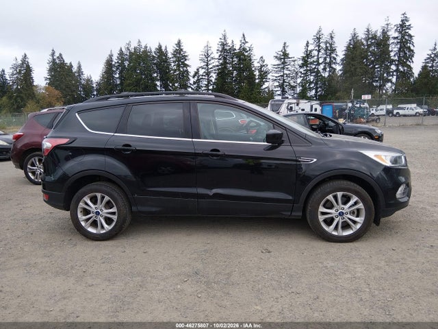 Продажа на аукционе авто 2018 Ford Escape Se, vin: 1FMCU9GD8JUA86811, номер лота: 46275807