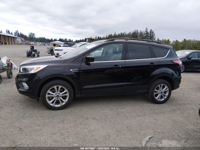 Продажа на аукционе авто 2018 Ford Escape Se, vin: 1FMCU9GD8JUA86811, номер лота: 46275807