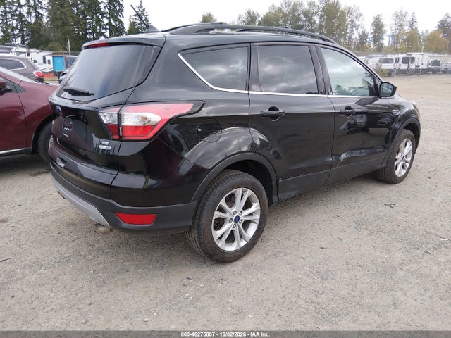 Продажа на аукционе авто 2018 Ford Escape Se, vin: 1FMCU9GD8JUA86811, номер лота: 46275807