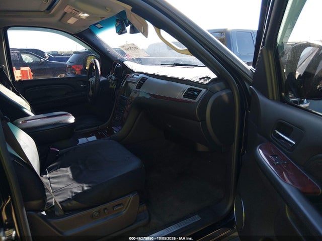 2009 Cadillac Escalade Esv Standard მანქანა იყიდება აუქციონზე, vin: 1GYFK26219R254599, აუქციონის ნომერი: 46275850