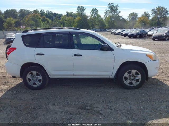 2010 Toyota Rav4 მანქანა იყიდება აუქციონზე, vin: JTMBF4DV9AD035585, აუქციონის ნომერი: 46276058