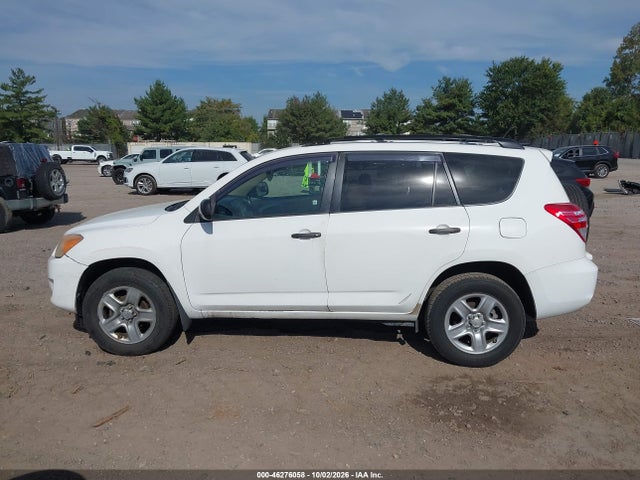 2010 Toyota Rav4 მანქანა იყიდება აუქციონზე, vin: JTMBF4DV9AD035585, აუქციონის ნომერი: 46276058