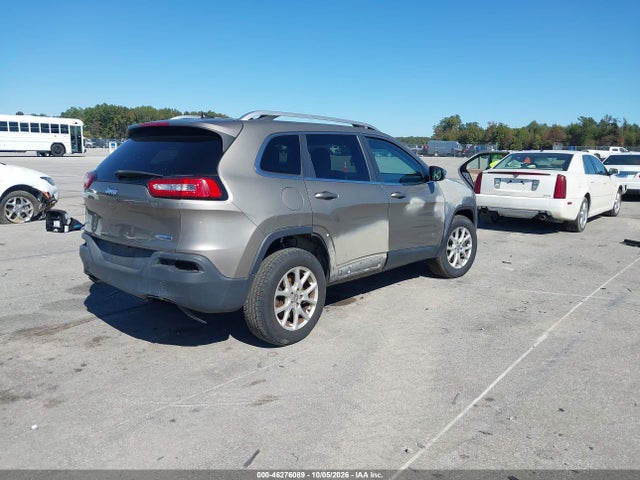 Продажа на аукционе авто 2016 Jeep Cherokee Latitude, vin: 1C4PJMCB0GW241421, номер лота: 46276089