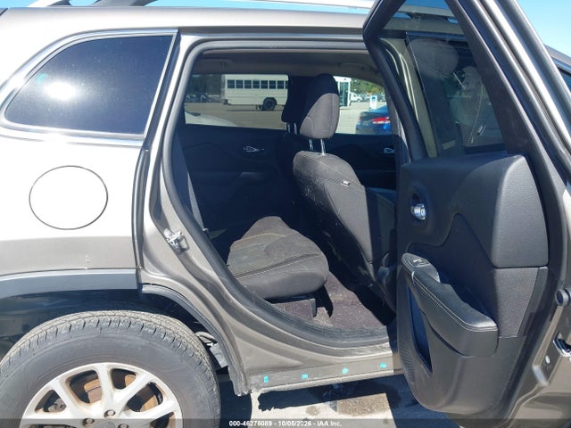 Продажа на аукционе авто 2016 Jeep Cherokee Latitude, vin: 1C4PJMCB0GW241421, номер лота: 46276089