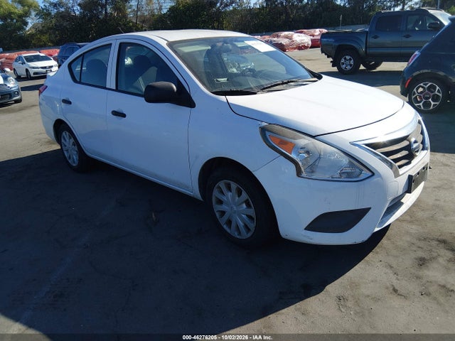 46276205 :رقم المزاد ، 3N1CN7AP6FL913654 vin ، 2015 Nissan Versa 1.6 S+ مزاد بيع