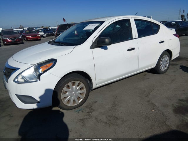 46276205 :رقم المزاد ، 3N1CN7AP6FL913654 vin ، 2015 Nissan Versa 1.6 S+ مزاد بيع