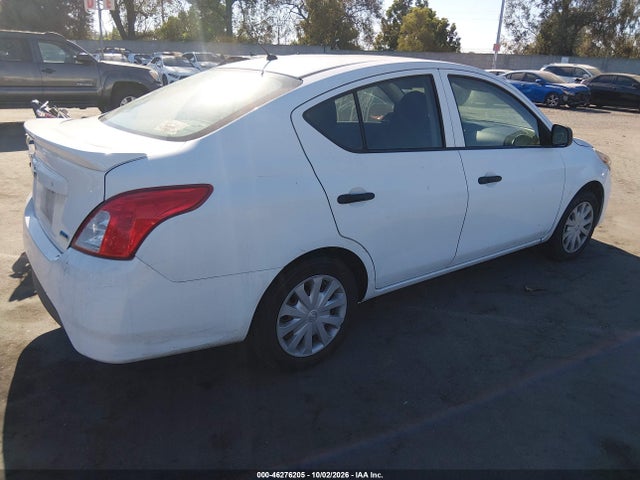 46276205 :رقم المزاد ، 3N1CN7AP6FL913654 vin ، 2015 Nissan Versa 1.6 S+ مزاد بيع